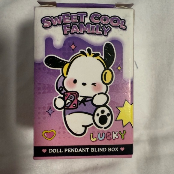 Hello Kitty New 2 Pk Coin Pouch Set and Hair Barrett’s! FREE Blind Box Figureine - Picture 4 of 4